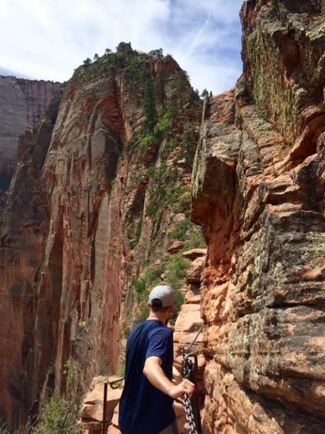 chain-to-angels-landing