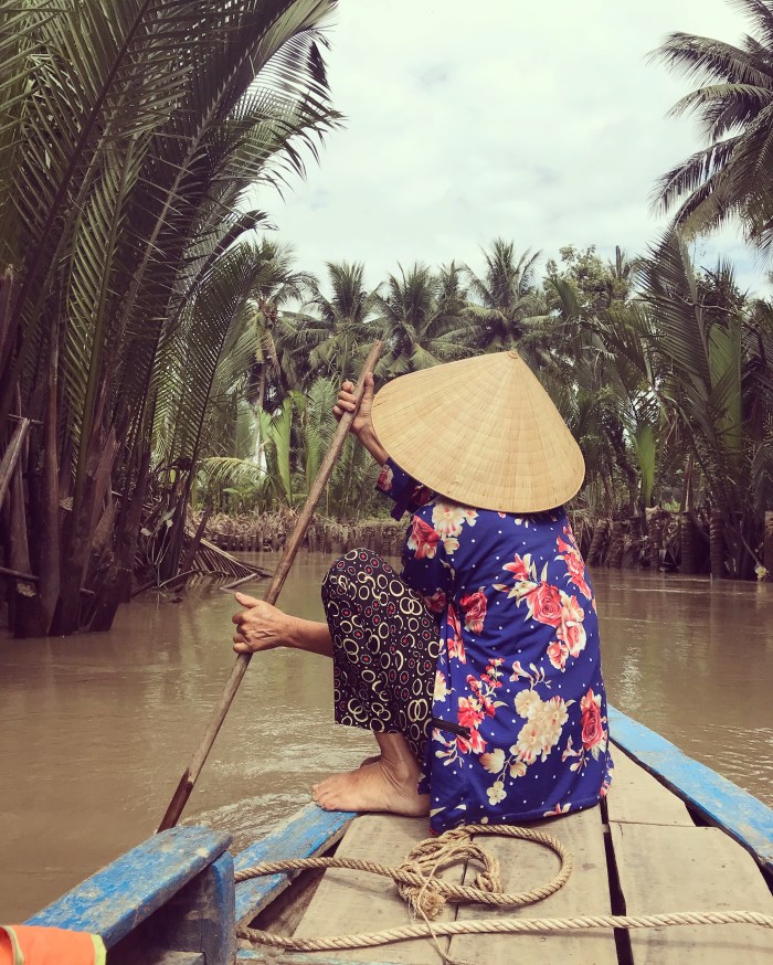 sv-11 sampan boat on the mekong