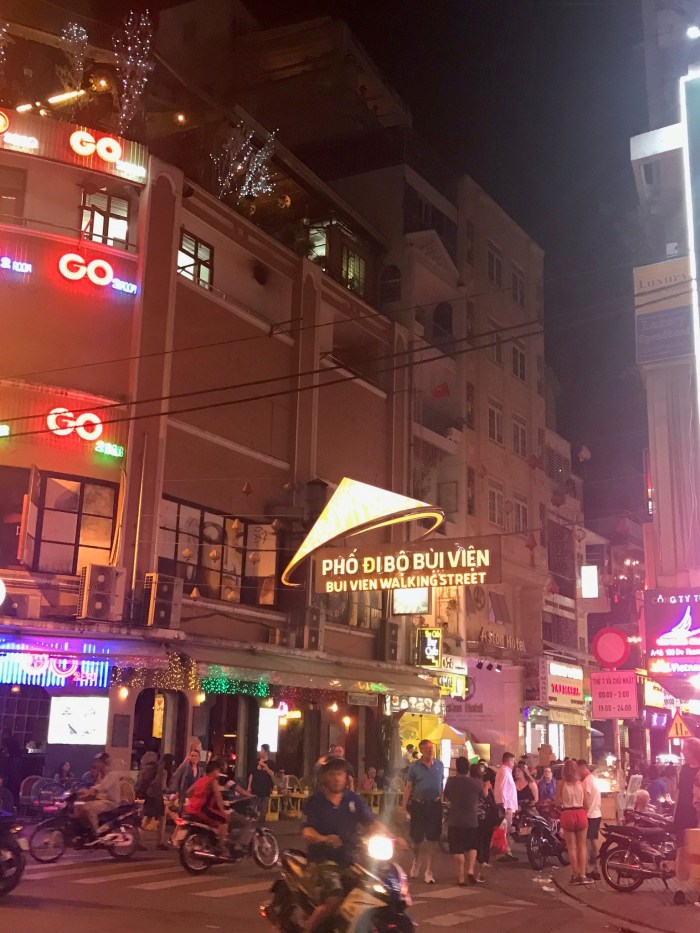 sv-11 - street market at night