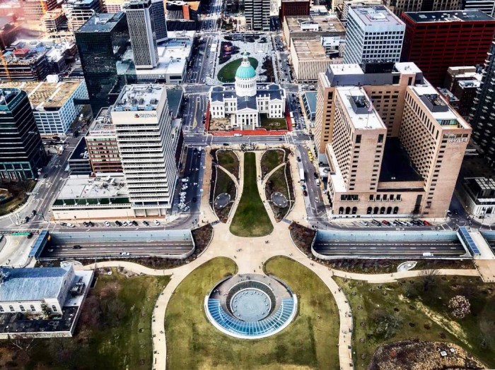 d3297201-585d-4c5a-9aab-536b2f73ec70